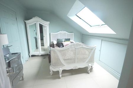 3 bedroom apartment to rent - Photo 3