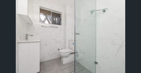 Two bedroom apartment in prime location in Mona Vale - Photo 3