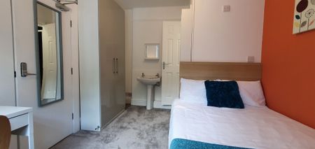 A lovely 6 bed shared house, close to town centre and train station - Photo 5