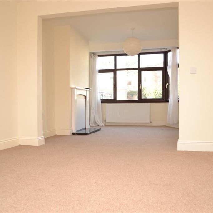 3 bedroom end of terrace house to rent - Photo 1