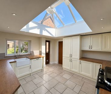 3 Bedroom Semi Detached House To Rent - Photo 6