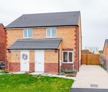 2 bedroom semi-detached house to rent - Photo 6