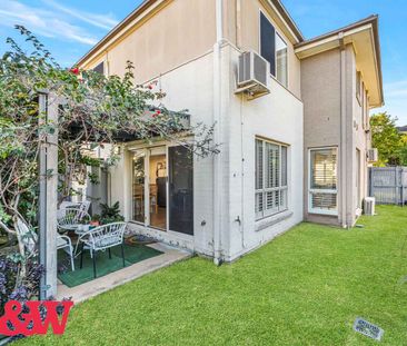 MODERN HOME IN SOUGHT AFTER ESTATE !! - Photo 5