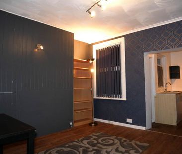 2 bedroom house to rent - Photo 1