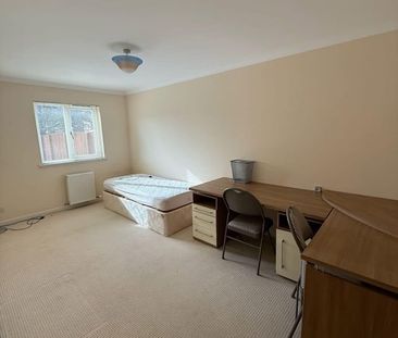 4 Bed Terraced House, Frater Place, AB24 - Photo 5