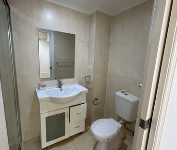 18/8-10 Lachlan Street Liverpool - Photo 3