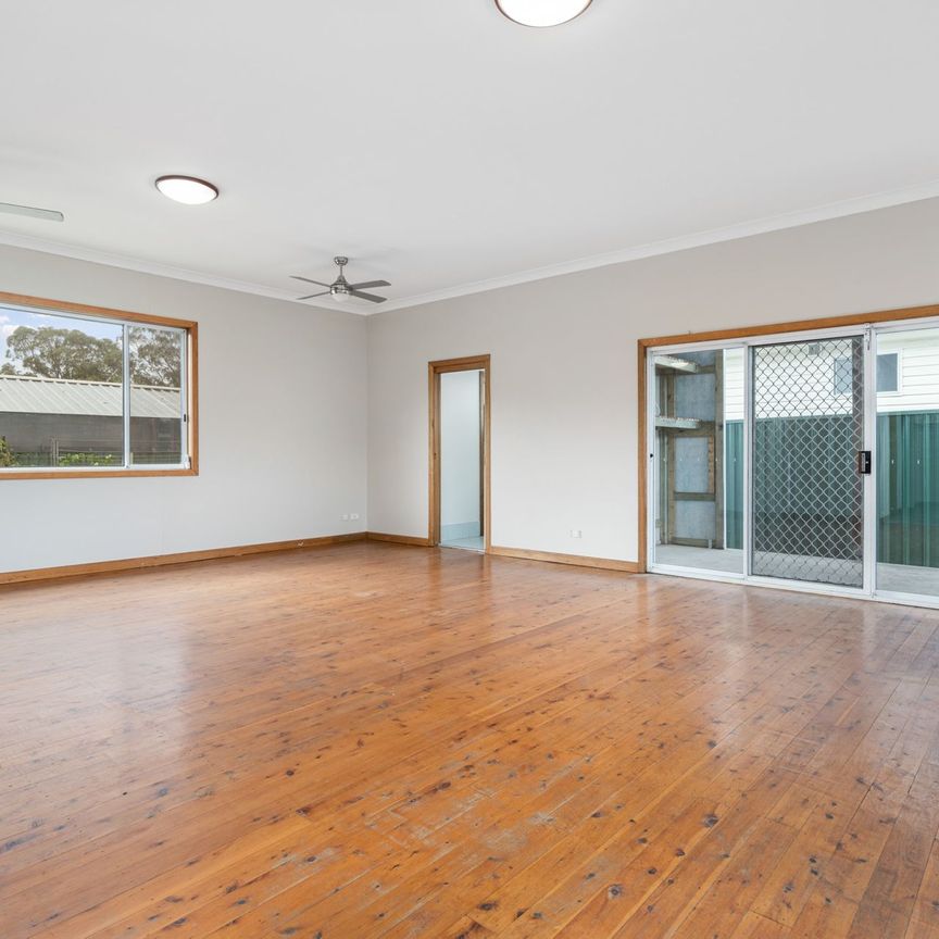 Large, Tidy Home in a Prime Location!! - Photo 1