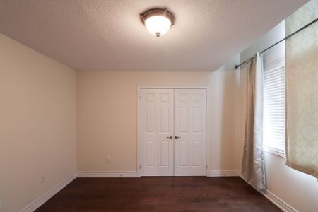 For Lease - 1330 Kestell Boulevard, Oakville, Ontario - Photo 3