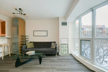 18 Beverley Street #327 - Photo 4