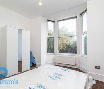 2 bed Apartment for Rent - Photo 3