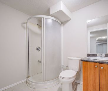 For Lease - 94 Marydale Avenue, Markham, Ontario - Photo 4