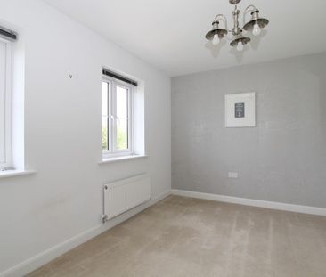 3 Bedroom Detached House - Photo 4