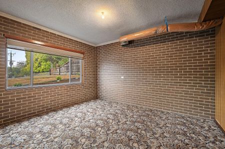 12 Larnook Crescent, Mooroolbark - Photo 2