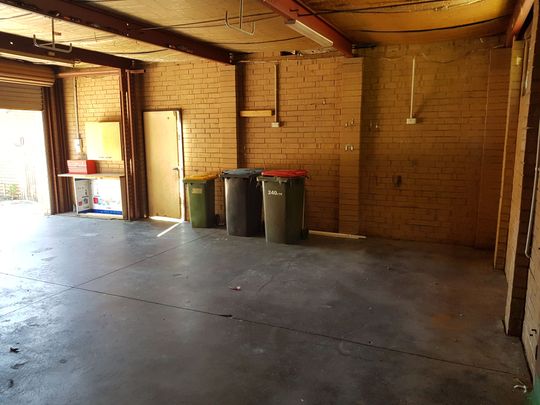 Family Home for Lease - Prime Wantirna Location! - Photo 1