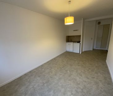 Location Appartement 1 pièce 19m² EVREUX 27000 - Photo 2