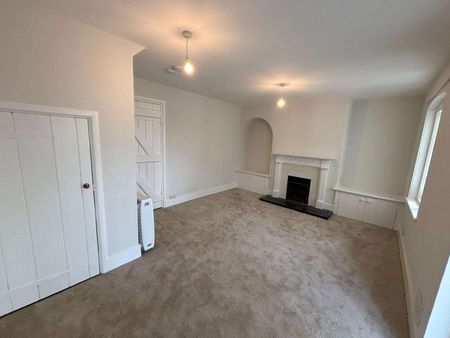 Westways Cottage is a two bedroom semi-detached cottage, nestled in a rural village. This delightful home has been recently refurbished and provides modern comforts in a rural environment. - Photo 2