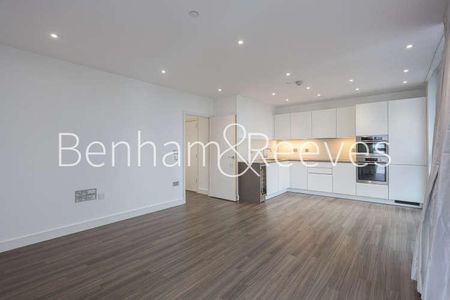 Pinto Tower, Nine Elms, SW8 - Photo 5