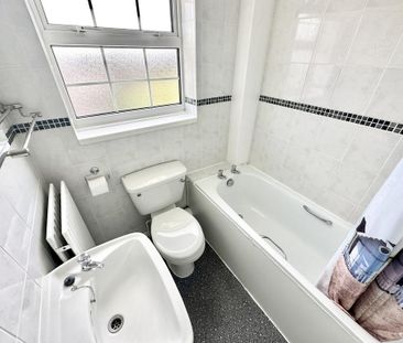 2 bedroom terraced house to rent - Photo 5