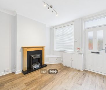 2 bedroom terraced house to rent - Photo 2