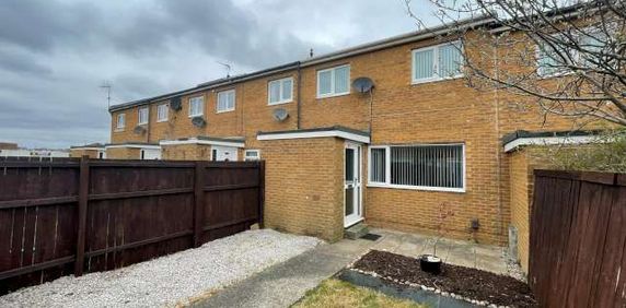 3 bed terraced house to rent in Eastbourne Parade, Hebburn, NE31 - Photo 2