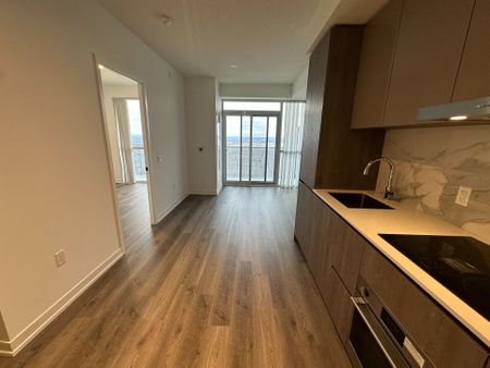 For Lease - 8 Interchange Way Unit# 5203, Vaughan, Ontario - Photo 5