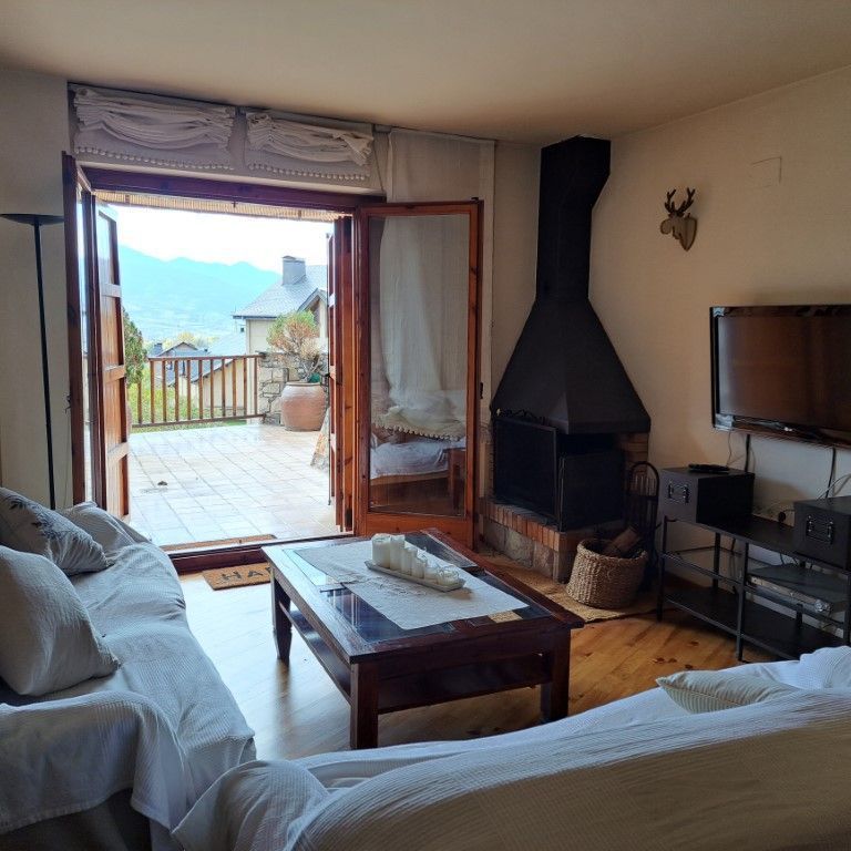 Apartamento de alquiler en Plaça Manjolet, 4, Puigcerdà - Photo 1