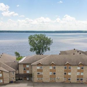 1 CH - 1 SDB - Trois-Rivières - $700 /mo - Photo 2