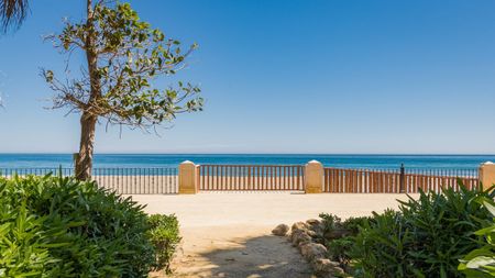 Marbella, Andalusia 29649 - Photo 2