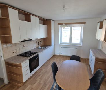 Pronájem bytu 2+1 • 55 m² bez realitkyOsada míru, Dolní Benešov - D... - Photo 1