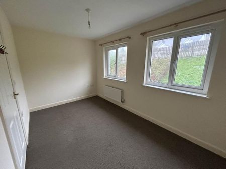 3 bedroom terraced house to rent - Photo 4