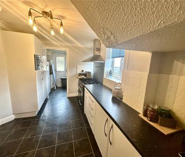 4 bedroom detached house to rent - Photo 6