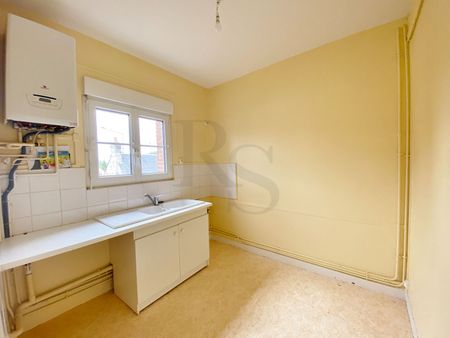 ARGENTAN - PROCHE DES COMMERCES - F3 de 51 m², - Photo 4