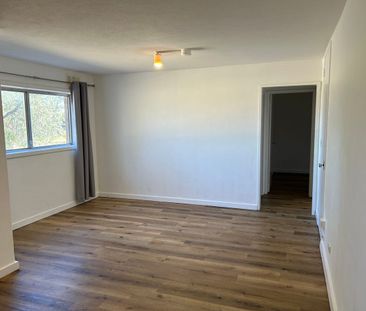 Secure gated complex, private balcony - Photo 1