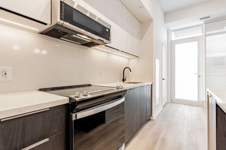For Lease - 5 York Garden Way Unit# TH104, Toronto, Ontario - Photo 4