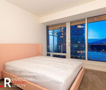 Condo in Downtown Vancouver, BC - Photo 4