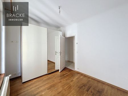 Appartement Courbevoie 2 pièces bld de Verdun - Photo 2