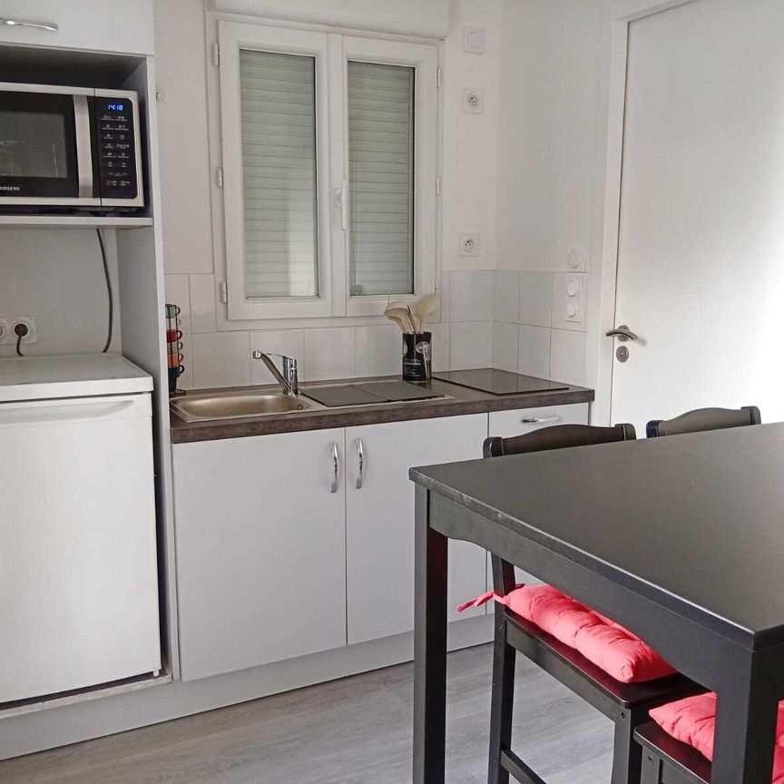 Location Appartement 1 pièce 18m² LA ROCHE SUR YON 85000 - Photo 1