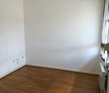 Lyon 2ème : Proche Perrache T1 bis avec cuisine aménagée - Photo 3