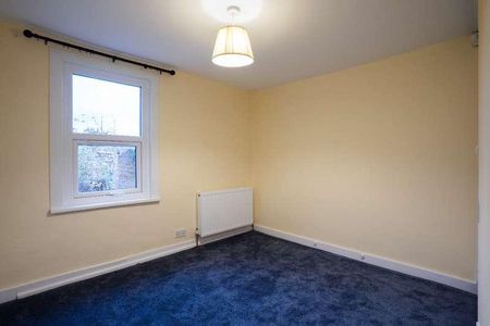 Lydia Cottages, Wrotham Road, Gravesend, Kent, DA11 - Photo 5