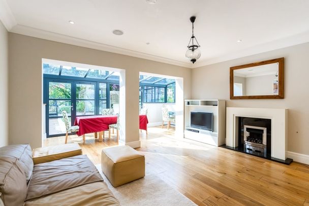 3 bedroom terraced house to rent - Photo 1