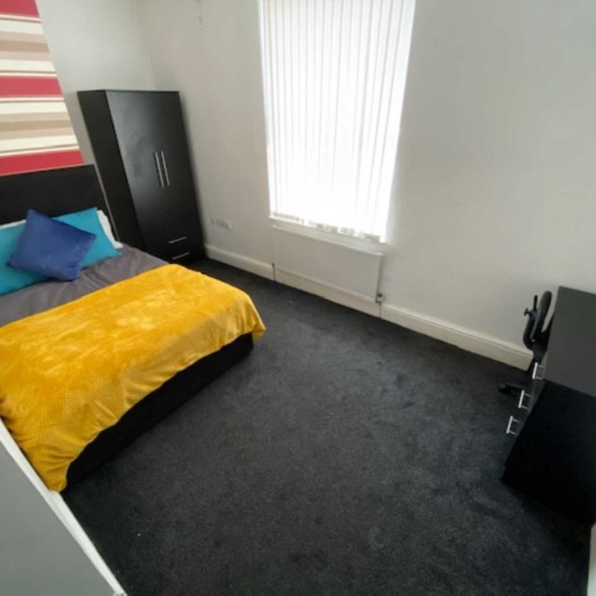 Mildred Street, Salford - Photo 1