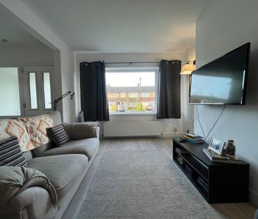 3 bedroom end of terrace house to rent - Photo 4