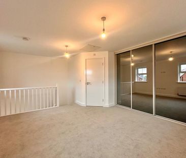 2 bedroom semi-detached house to rent - Photo 2