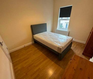 Sidney Grove, Newcastle Upon Tyne, NE4 - Photo 4