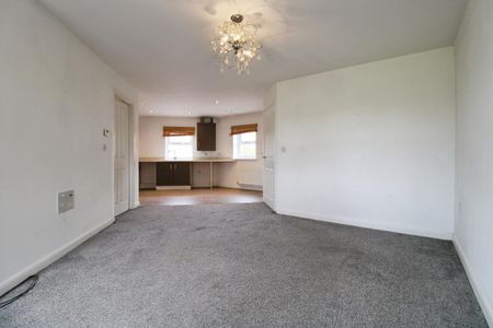 2 bedroom maisonette to rent - Photo 2