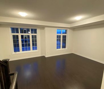 For Lease - 29 Petch Avenue, Caledon, Ontario - Photo 6