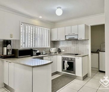 WALKING DISTANCE TO GARDEN CITY, Furnished LUXURY TOWNHOUSE FOR REN... - Photo 2