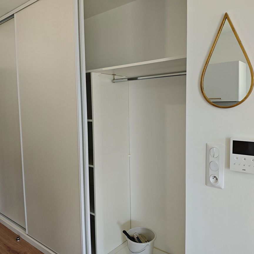 Location appartement 1 pièce, 31.70m², Cholet - Photo 1