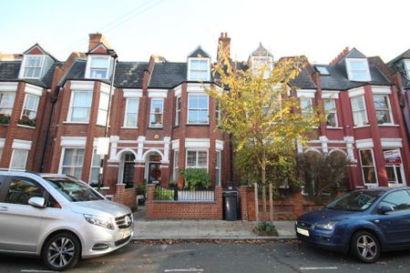 2 Bed Flat, Birnam Road, N4 - Photo 2