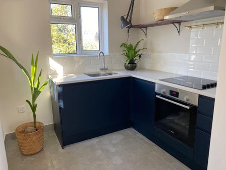 1 Bed Flat, Lyric Road, SW13 - Photo 4